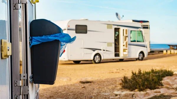 Explorer le sens de l'écologie dans les campings landais