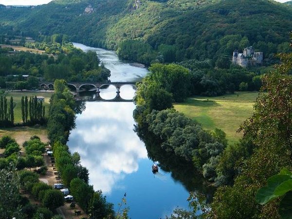 Top 10 des plus beaux spots de camping en pleine nature en Dordogne